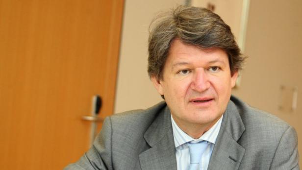Ministerin im Gespräch mit KURIER-Chefredakteur Brandstätter