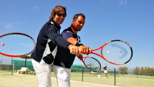 Beim Tennis-Trainer Tony Soysal.