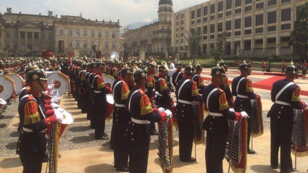 Militärische Ehren für Fischer in Kolumbien