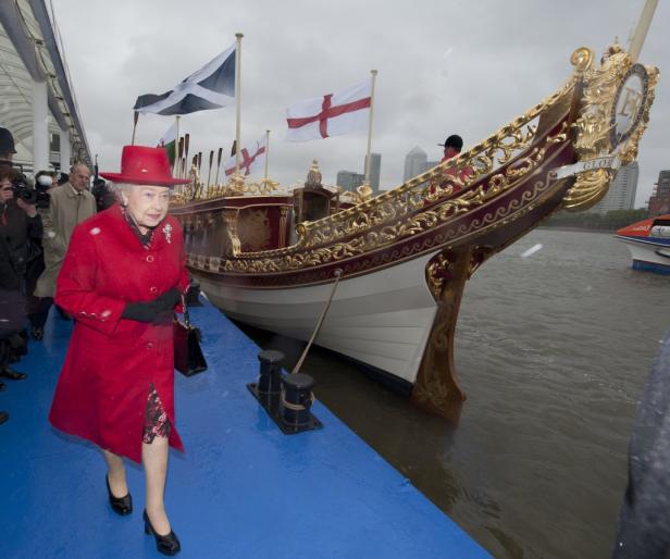 Elizabeth II: Der Gin darf nicht ausgehen