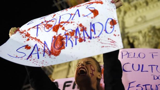 Brasilien: Polizei ermittelt nach Gruppenvergewaltigung