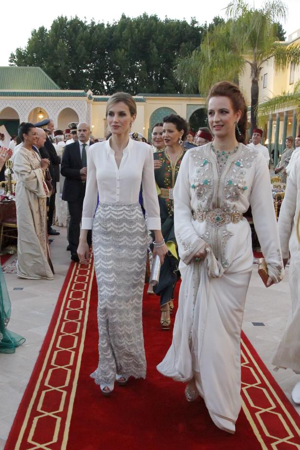 Königin Letizia von Spanien und Prinzessin Lalla Salma von Marokko auf einem Empfang.