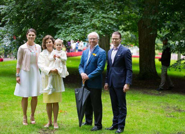 Prinz Oscar: Erstes offizielles Bild von Victorias Sohn