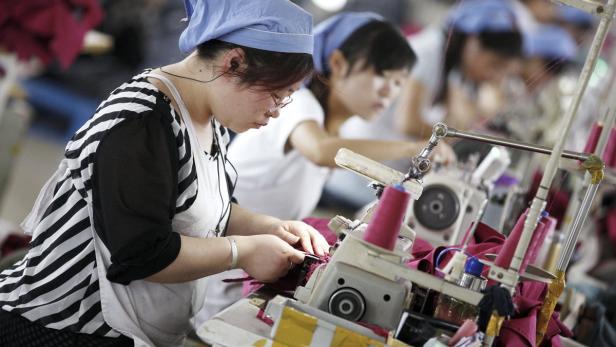 Chinas Exporte mit stärkstem Einbruch seit Finanzkrise