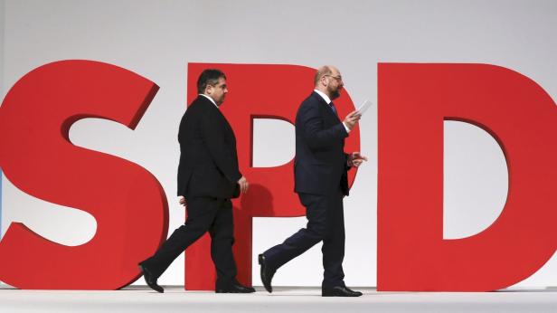 Schulz fordert als SPD-Kanzlerkandidat Merkel heraus