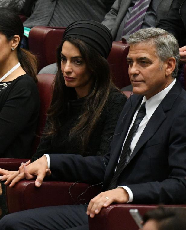 Große Ehre: Clooneys besuchen den Papst