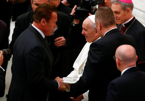 Generalaudienz in Rom: Arnie trifft den Papst