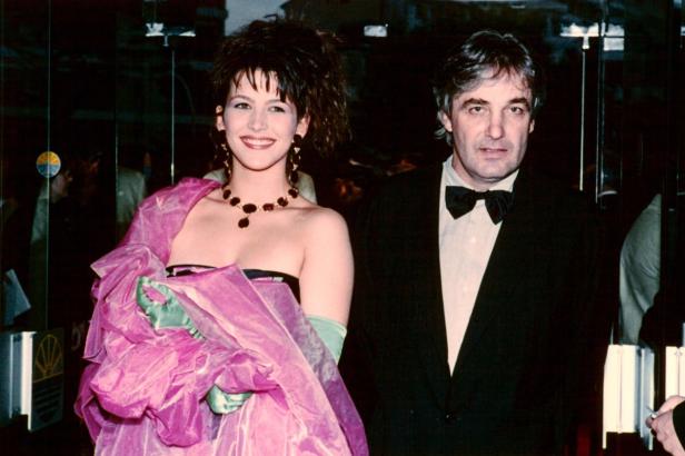 Sophie Marceau und Andrzej Żuławski posieren für ein Foto.