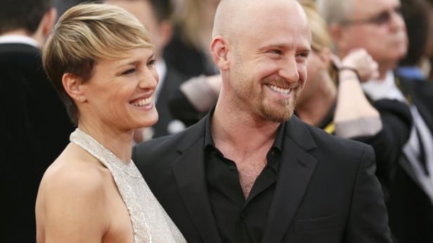 Robin Wright und ihr Partner bei einer Veranstaltung.