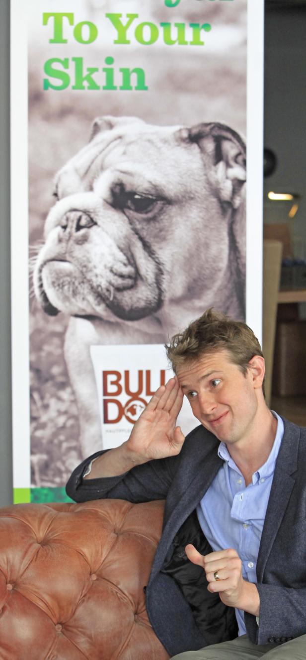 Simon Duffy "Bull Dog" macht Kosmetikriesen Konkurrenz