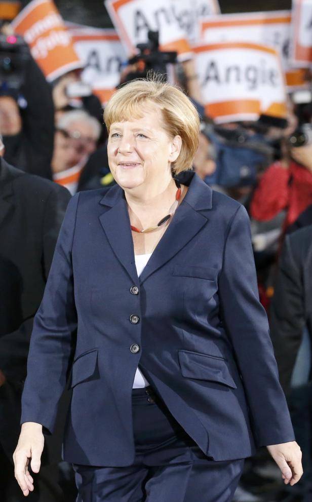 Merkels Look: Viele Blazer, eine besondere Halskette