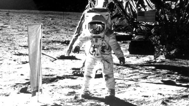 50 Jahre nach Apollo: Der Mond bleibt im Gespräch - und schwer erreichbar