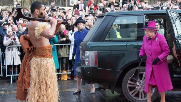 BRITAIN-ROYALS Queen: Erster öffentlicher Termin nach Krankheitspause