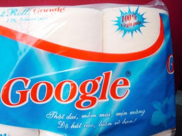 Eine Packung Toilettenpapier der Marke „Google“ aus 100 % Zellstoff.