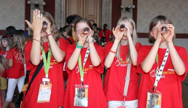 ... rund um die Kinderuni-Wien-Sponsion 2014