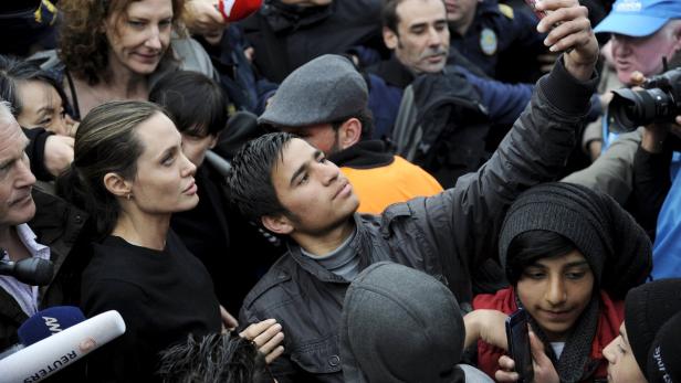 Gefeiert: Jolie bei Flüchtlingen in Griechenland