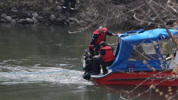 Pkw-Lenker ertrank nach Auffahrunfall im Donaukanal