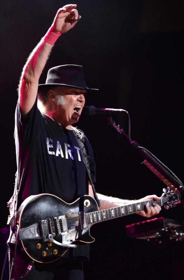 Neil Young: Liebe ist kein Kindergeburtstag - Aufstehen und Welt retten!