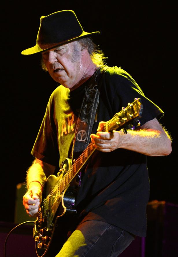 Neil Young: Liebe ist kein Kindergeburtstag - Aufstehen und Welt retten!