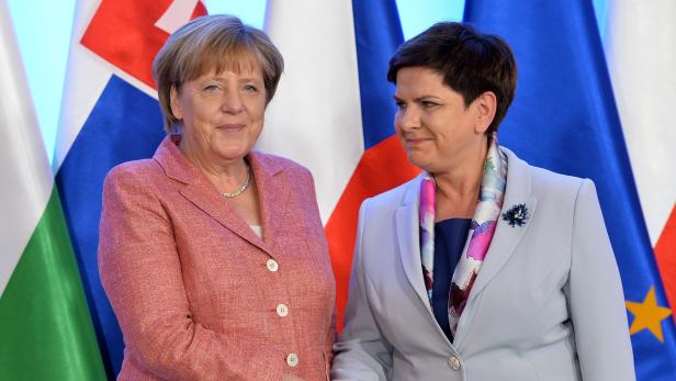 Polen-Besuch wird für Merkel Testfall für künftige EU-Einheit