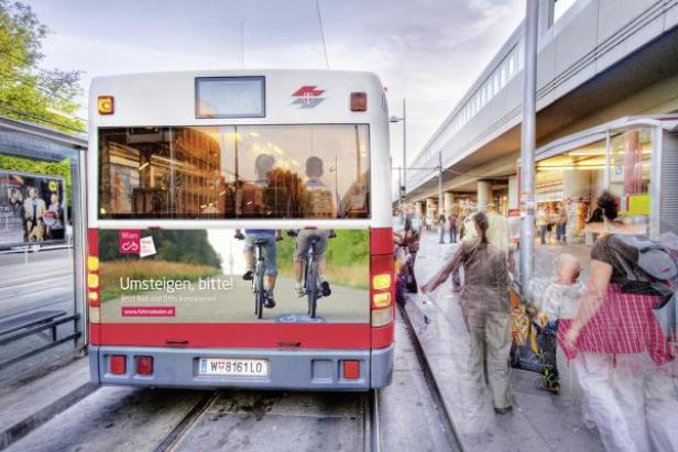 Mobilitätsagenturn Wien - Mobilitätswoche-Kampagnen - Busbranding - data-pg-spunq--identum communications