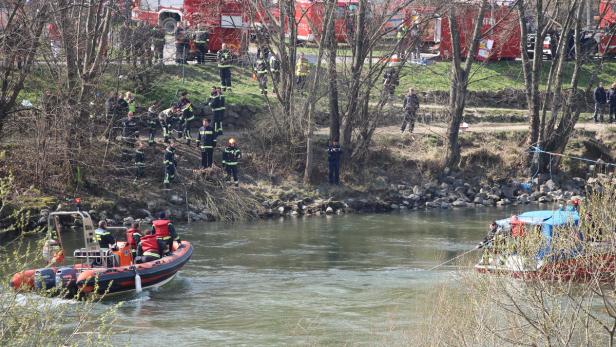 Mann im Donaukanal ertrunken: Zeugin wollte helfen