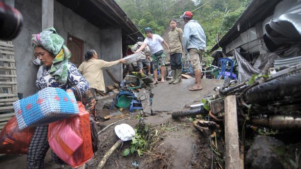Zwölf Tote bei Erdrutschen auf Insel Bali