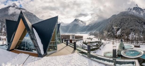 Sölden Auqa Dome… Sölden: Vom Skierlebnis in die Wasserwelten