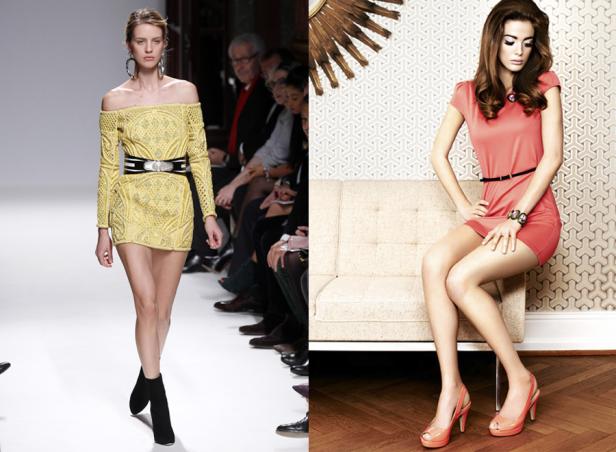 Zwei Frauen präsentieren kurze Kleider, die linke auf einem Laufsteg, die rechte auf einem Sofa sitzend.