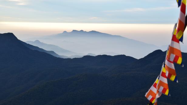 Adam's Peak: 5000 Stufen bis zur Erleuchtung