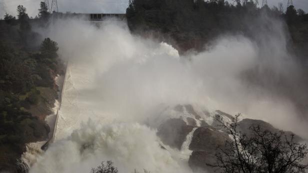 Größter US-Staudamm droht zu brechen: 188.000 evakuiert