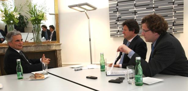 „Wir wollen dieselben Instrumente wie die Vereinigten Staaten haben.“ Faymann: "Unsere Wirtschaft braucht den Euro"
