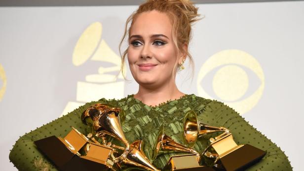 Adele unterbrach Tribut an George Michael
