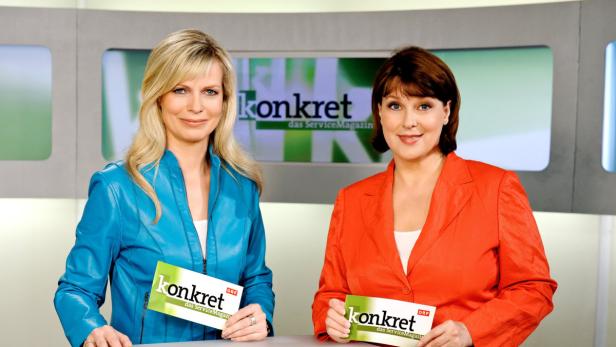 Zwei Moderatorinnen präsentieren die Sendung „konkret – das Servicemagazin“.