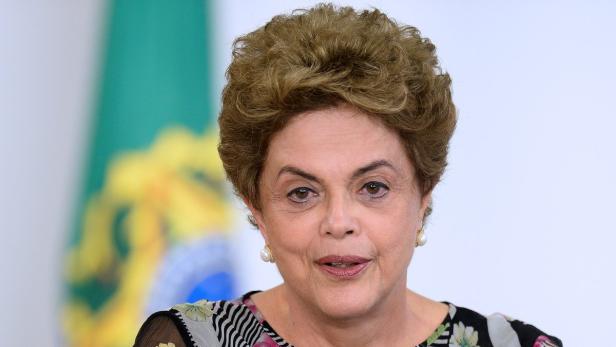 BRAZIL-POLITICS-OIL-ROUSSEFF Proteste: Präsidentin Rousseff soll bleiben