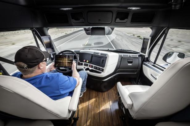 Selbstfahrender Truck debütierte auf US-Highway