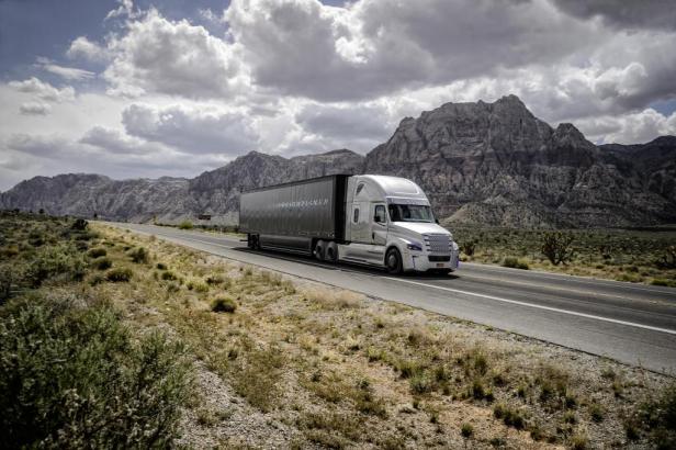 Selbstfahrender Truck debütierte auf US-Highway