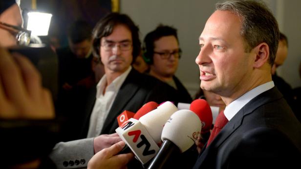 MINISTERRAT: SCHIEDER