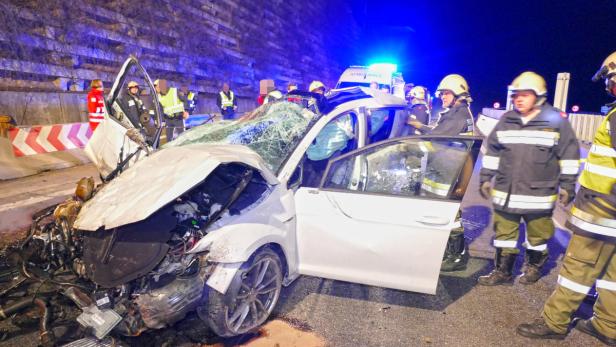 Unfall auf S6 forderte zwei Tote