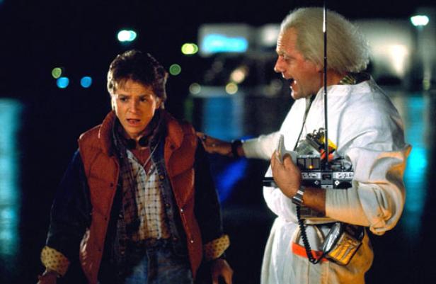 Marty McFly und Doc Brown in einer Szene aus dem Film „Zurück in die Zukunft“.