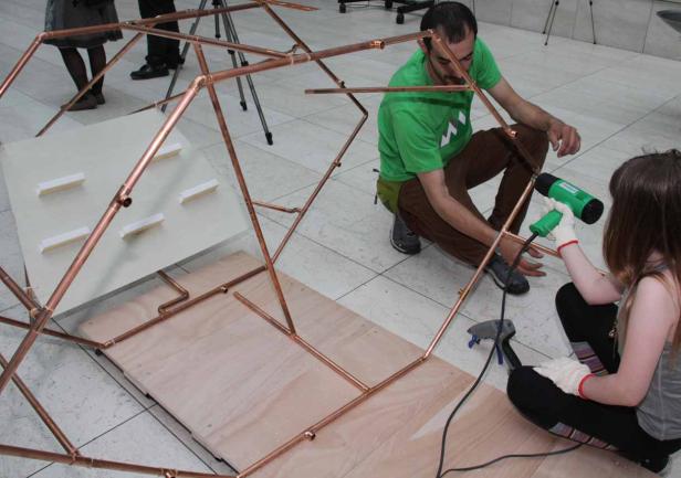 Kids bauen Rakete aus Kupferrohren