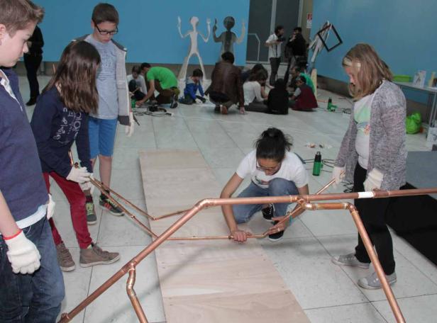 Kids bauen Rakete aus Kupferrohren