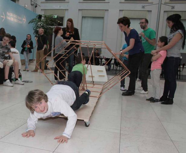 Kids bauen Rakete aus Kupferrohren