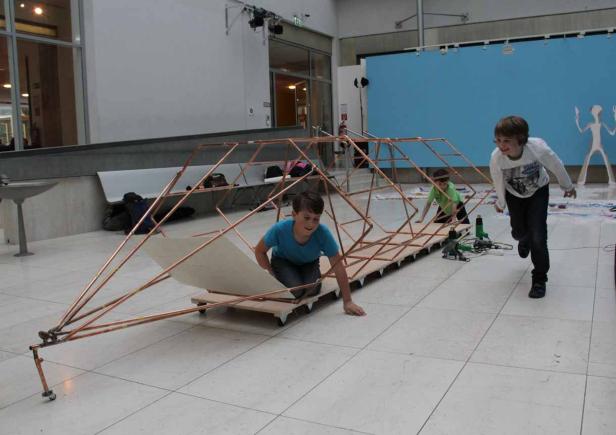 Kids bauen Rakete aus Kupferrohren