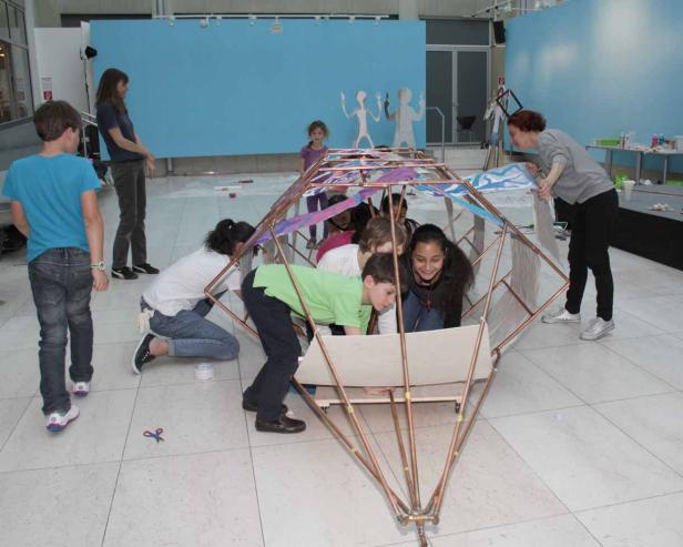 Kids bauen Rakete aus Kupferrohren
