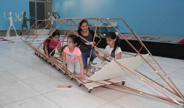 Kids bauen Rakete aus Kupferrohren