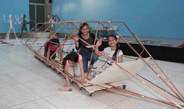Kids bauen Rakete aus Kupferrohren