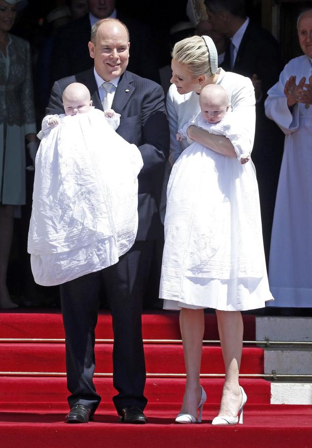 Fürst Albert und Fürstin Charlène von Monaco mit ihren Zwillingen.