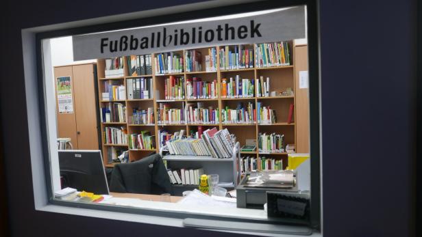 Der Fußballer und seine Fußballbibliothek