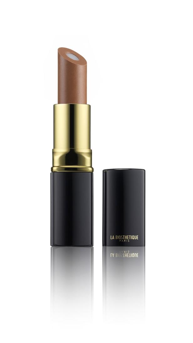 Ein Lippenstift der Marke La Biosthétique mit geöffnetem Deckel.
